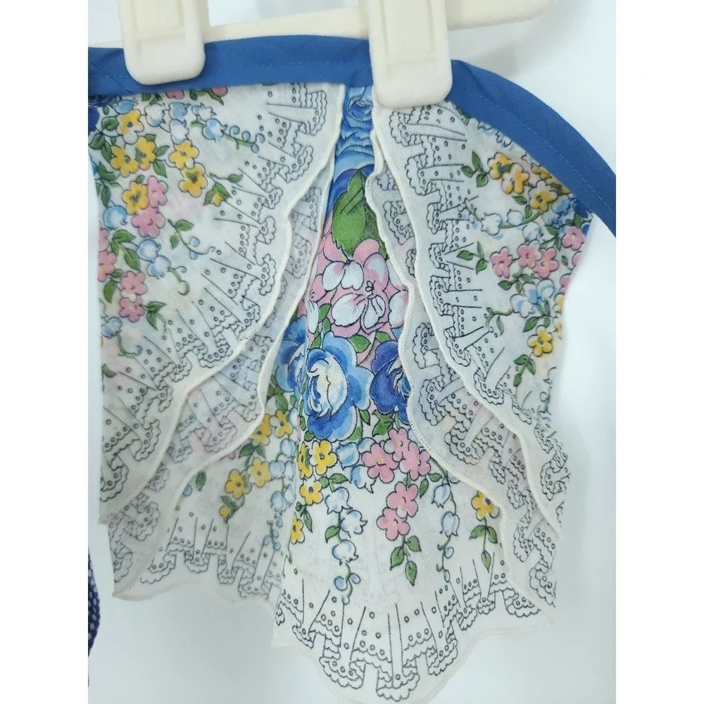 VTG Scandinavian Artistic Floral Embroider Crochet Kerchief Banner Handmade Deco